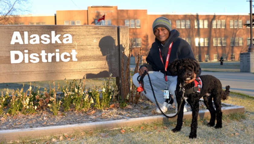 Erik Babb and his service dog Matai. Photo by John Budnik.